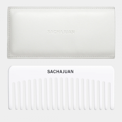 treatment comb with pouch